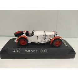 MERCEDES-BENZ WS06 RS SSKL 1931 WHITE& RED n1 1:43 SOLIDO 4142