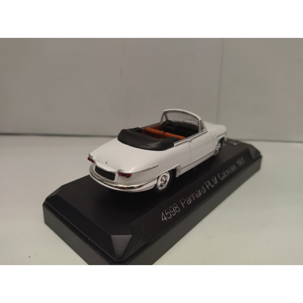 Maquette Panhard Cabriolet Vintage Miniature Norev Panhard 1Z Cabriolet Rouge 1/43 - Neuve En Boîte Modèle Réduit 1960
