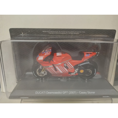 DUCATI DESMOSEDICI GP7 2007 CASEY STONER MOTO GP 1:18 ALTAYA IXO