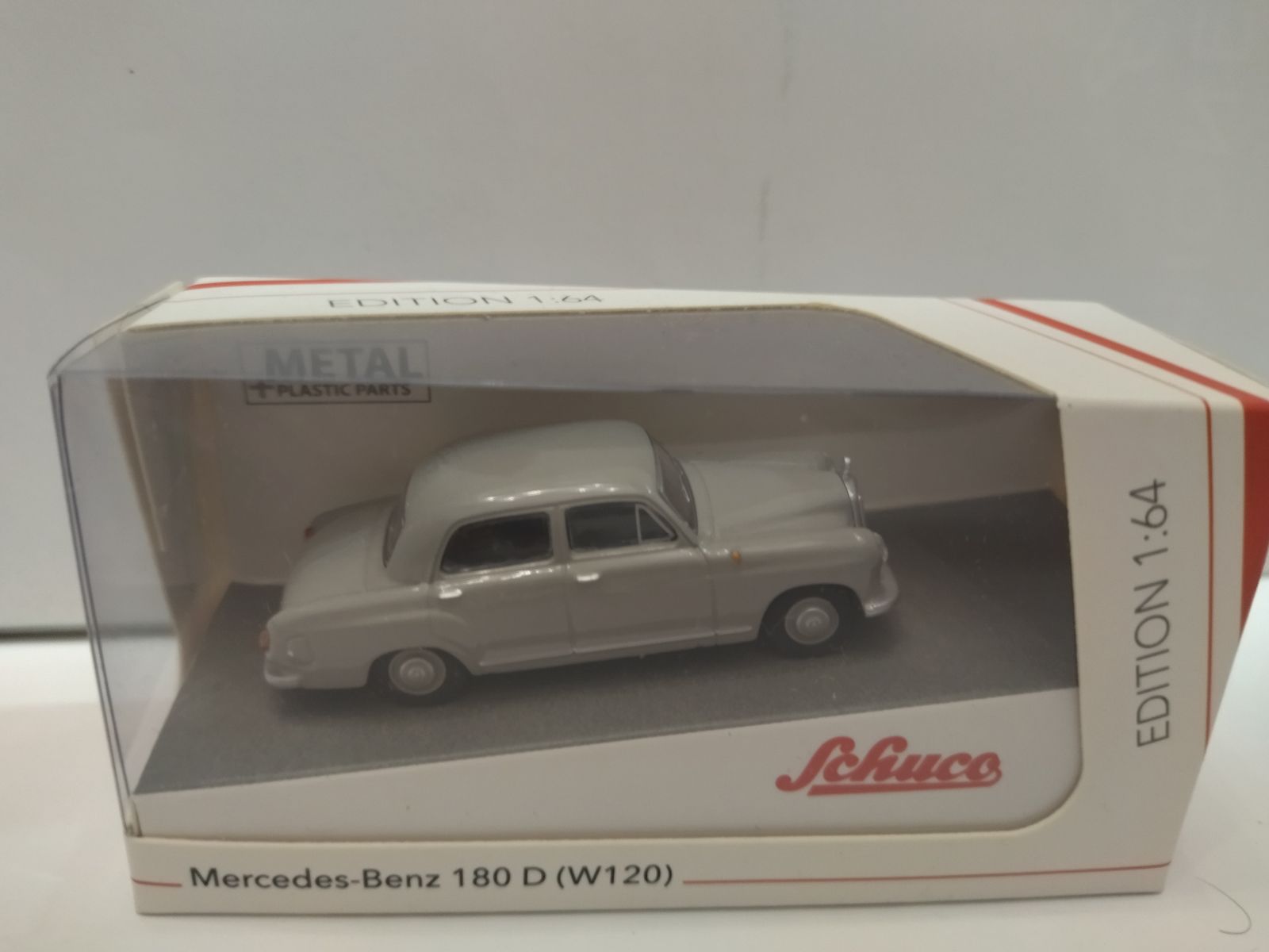 MERCEDES-BENZ W120 180 D PONTON 1:64 SCHUCO - BCN STOCK CARS
