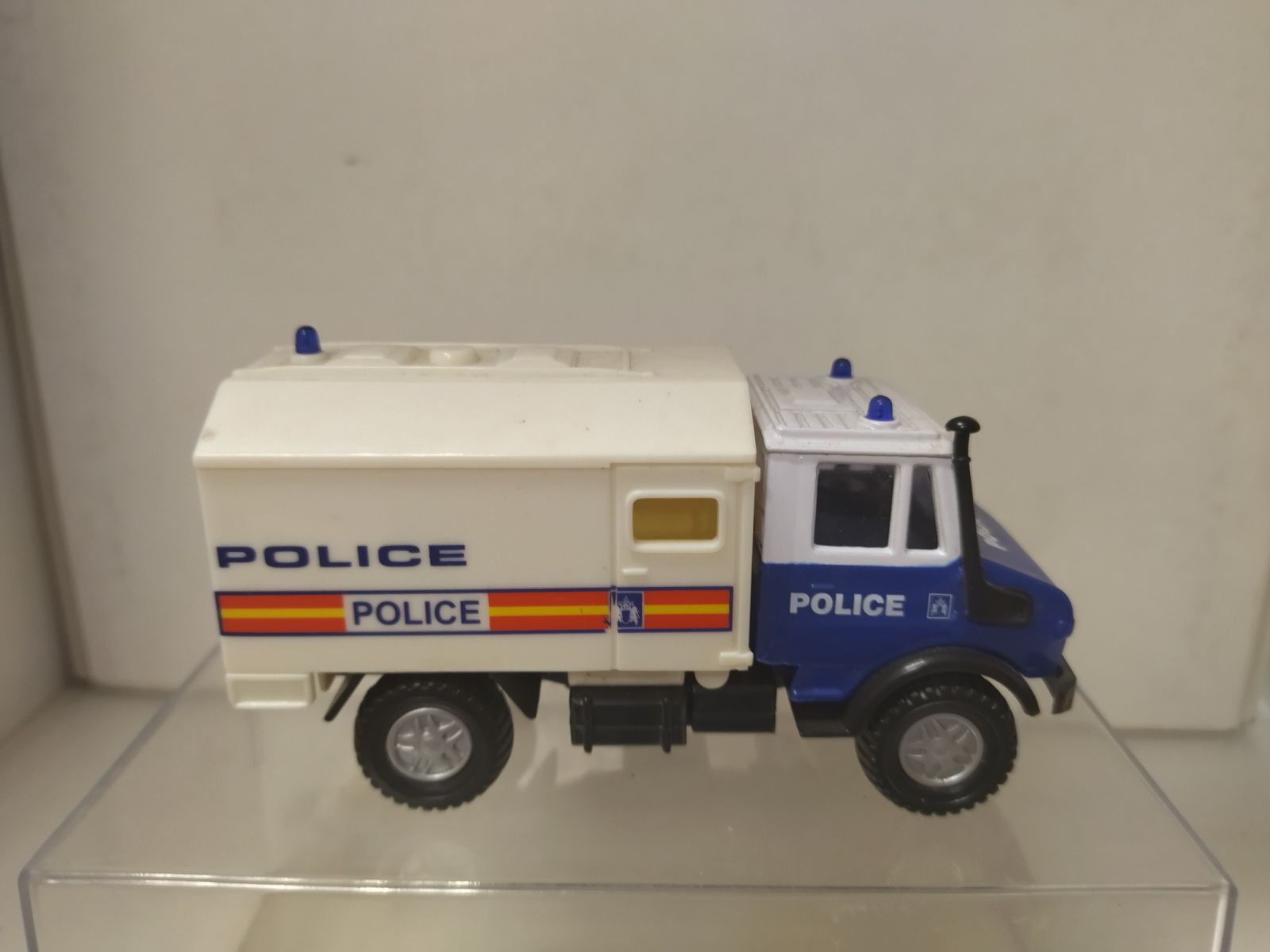Camion Miniature Mercedes-Benz Unimog Police 1987 - Perfex - 1/43