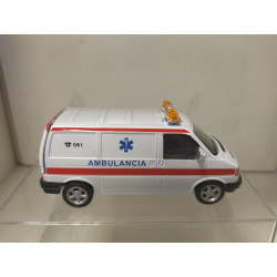 VOLKSWAGEN T4 TRANSPORTER OPEN AMBULANCIA/AMBULANCE 061 1:43 HONGWELL NO BOX