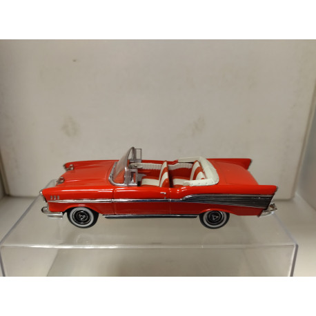 CHEVROLET BEL AIR 1957 CONVERTIBLE RED 1:43 MATCHBOX DINKY DY027