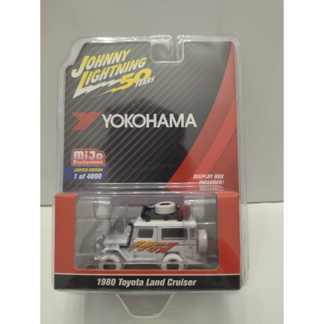 TOYOTA LAND CRUISER FJ 1980 YOKOHAMA MIJO CHASE 1:64 JOHNNY LIGHTNING