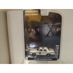 FORD LTD CROWN VICTORIA 1983 POLICE THE X-FILES HOLLYWOOD 1:64 GREENLIGHT