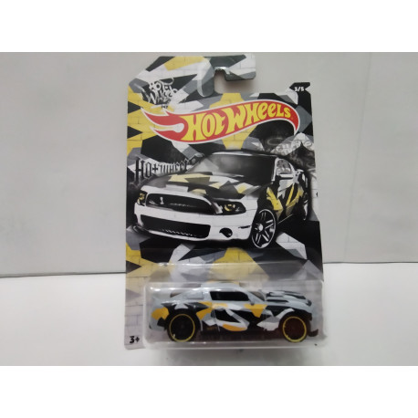 FORD SHELBY GT-500 2010 SUPER SNAKE 3/5 URBAN CAMOUFLAGE 1:64 HOT WHEELS
