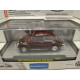 VOLKSWAGEN BEETLE 1967 DELUXE USA MODEL DARK RED AUTO-THENTICS 1:64 M2 MACHINES