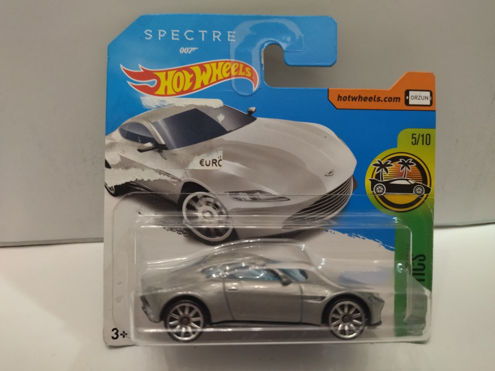 aston-martin-db10-spectre-164-
