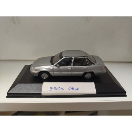 DAEWOO CIELO/RACER/LeMANS/NEXIA 1994 SILVER 1:43 EAGLEMOSS IXO CAJA NO ORIGINAL