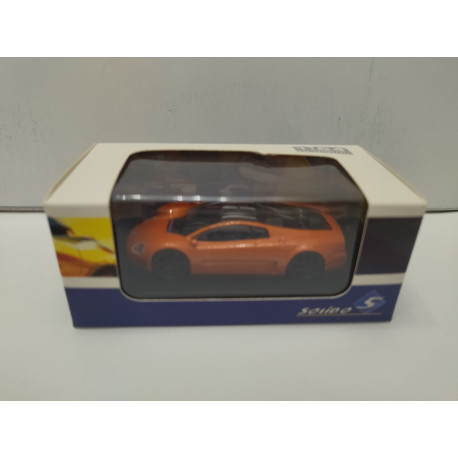 VOLKSWAGEN NARDO W12 COUPE ORANGE 1:64 SOLIDO