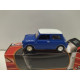 MORRIS MINI 1961 BLUE & WHITE 1:64 MOTOR MAX