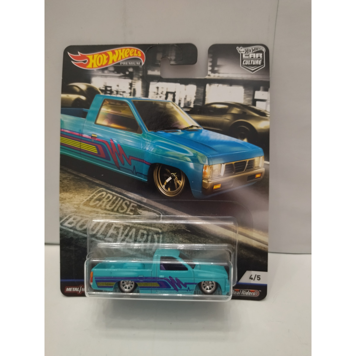 Nissan Hardbody D Custom Cruise Boulevard Hot Wheels