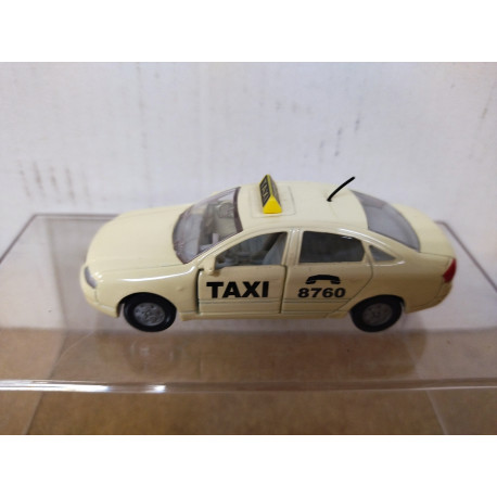 AUDI A6 1.9TDi TAXI 1:55/apx 1:64 SIKU 1092 NO BOX
