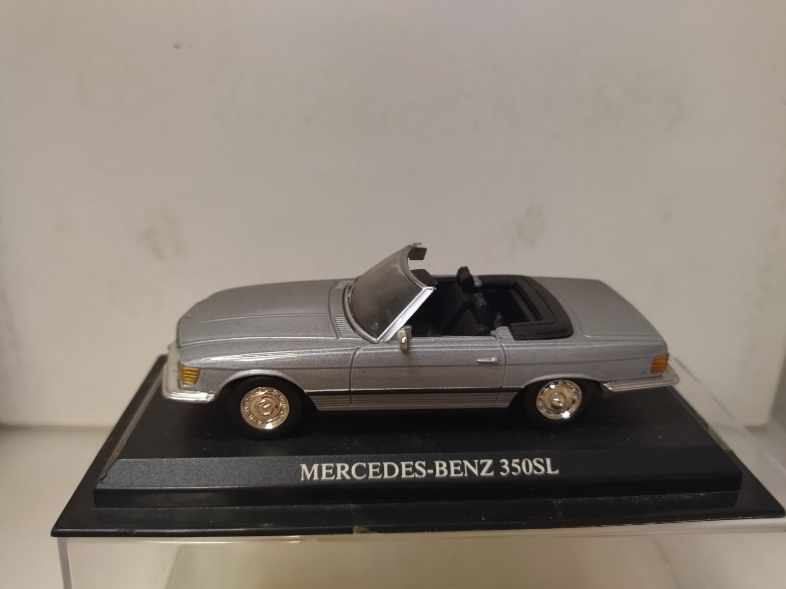 ミニチャンプス 1/43 Mercedes 350SL