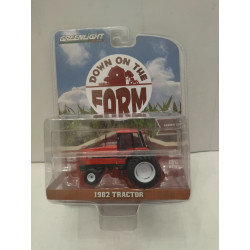 INTERNATIONAL HARVESTER 3488 1982 TRACTOR RED FARM 1:64 GREENLIGHT