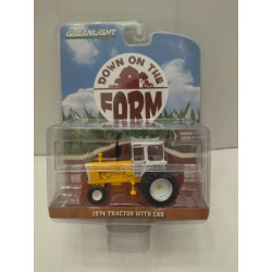 TRACTOR 1974 WITH CAB YELLOW FARM 1:64 GREENLIGHT