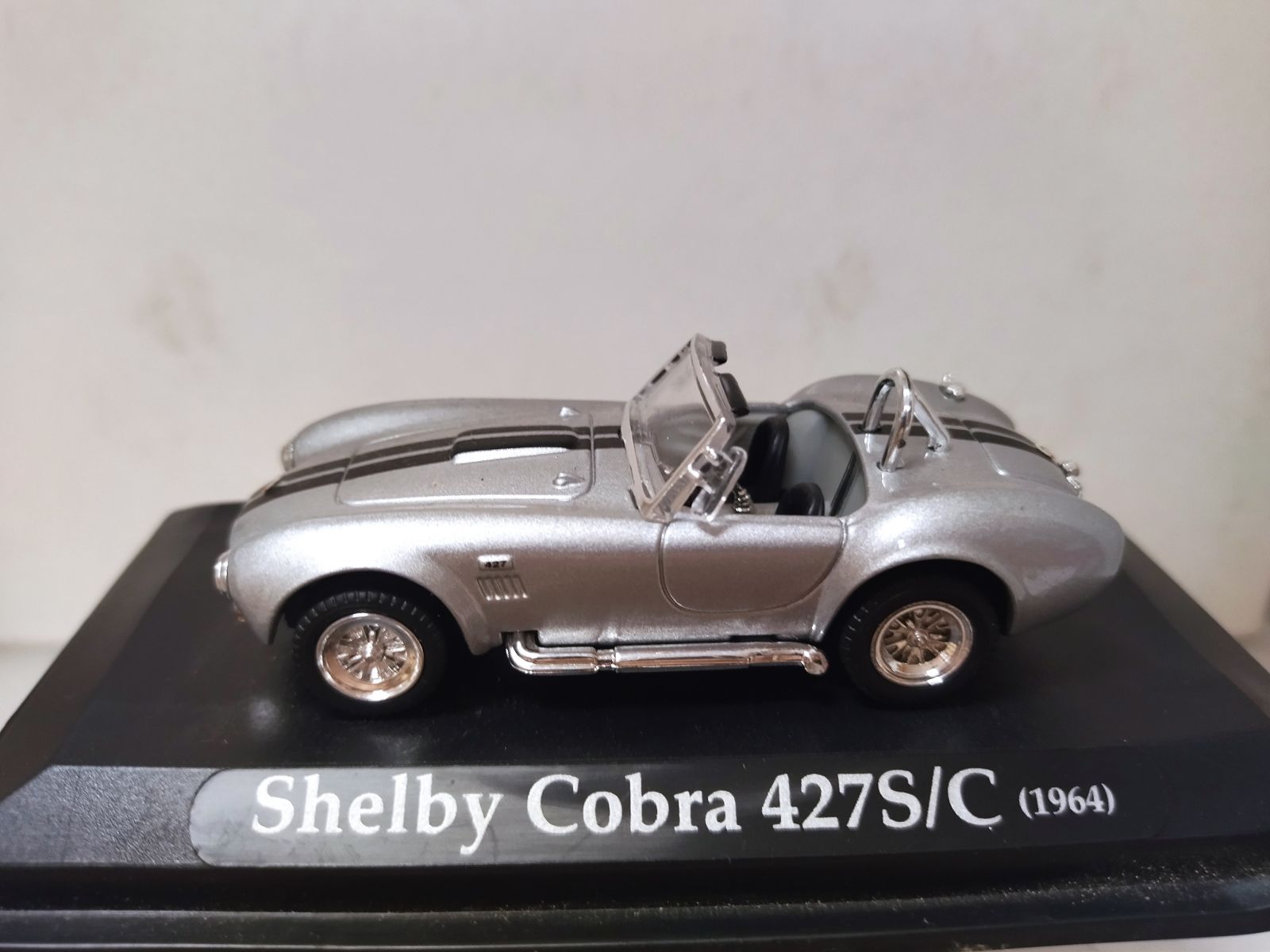 shelby-cobra-427-sc-1966-143-