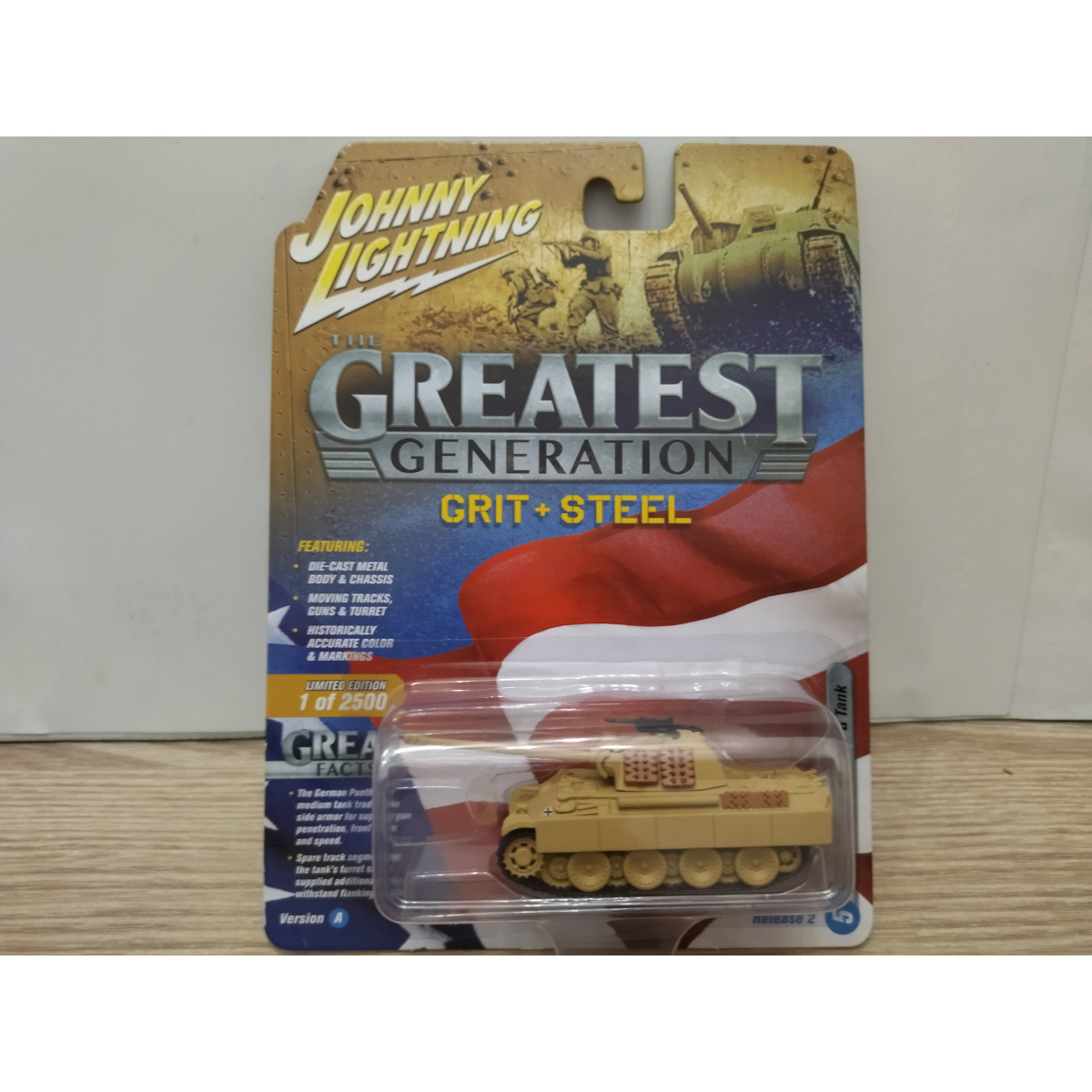 PANTHER G TANK GERMAN WW 2 GRIT + STEEL 164/1100 JOHNNY LIGHTNING