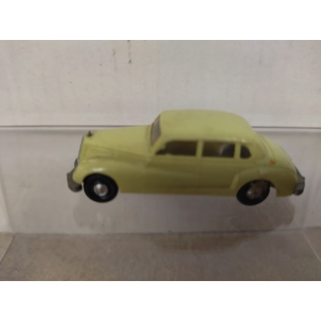 MERCEDES-BENZ 300 LIGHT YELLOW 1:87 H0 EKO NO BOX