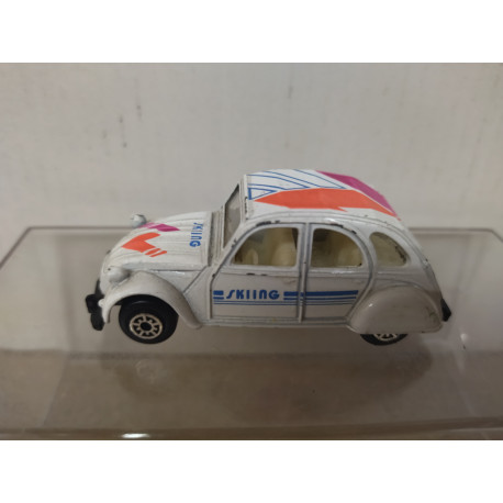 CITROEN 2CV SKIING apx 1:64 MAISTO NO BOX