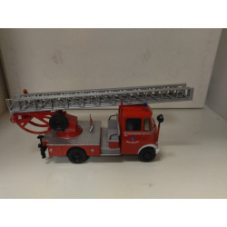 MERCEDES-BENZ L319 METZ DL18 ESCALERA CAMIONES BOMBEROS SALVAT 1/43