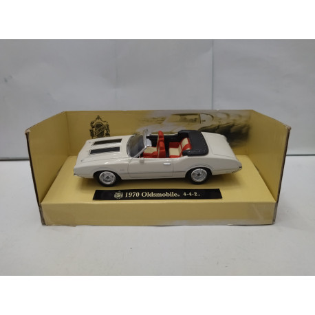 OLDSMOBILE CUTLASS 442 1970 CABRIOLET WHITE 1:43 NEW RAY CITYCRUISER