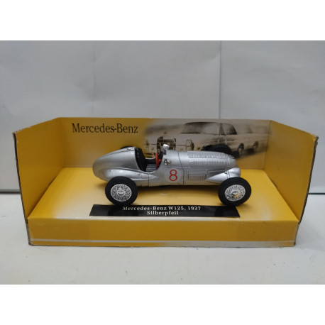 MERCEDES-BENZ W125 1937 SILBERPFEIL 1:43 NEW RAY CITYCRUISER