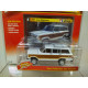 JEEP WAGONEER 1981 4X4 WHITE CLASSIC GOLD MIJO 1:64 JOHNNY LIGHTNING