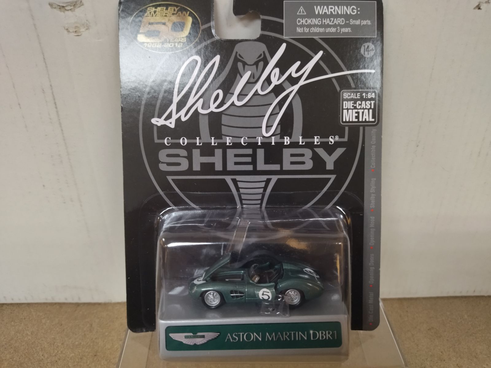 ASTON MARTIN DBR1 n5 GREEN 1:64 SHELBY COLLECTIBLES - BCN STOCK CARS