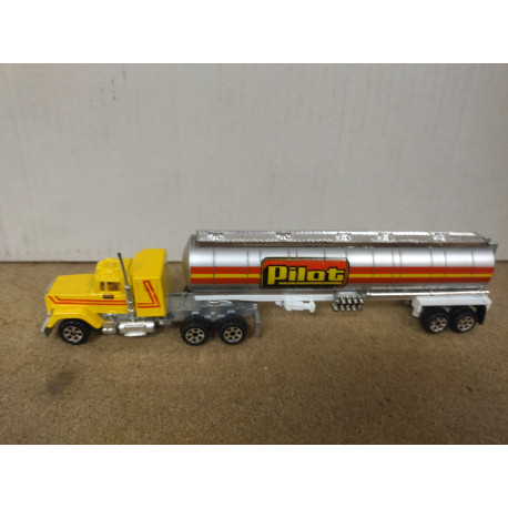 MACK PILOT TRUCK/CAMION CISTERNA apx 1:87 H0 ROADS CHAMPS NO BOX