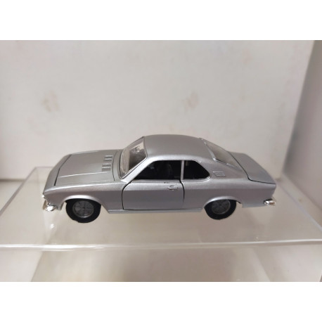 OPEL MANTA A SILVER 1:43 MARKLIN 1818