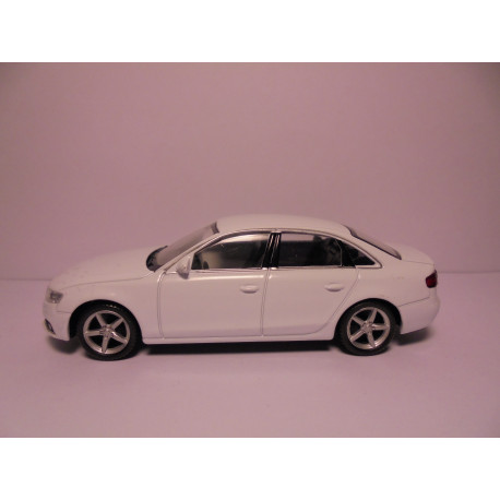 AUDI A4 WHITE 1:43 WELLY