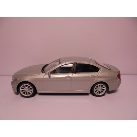 BMW 535i SILVER 1:43 WELLY