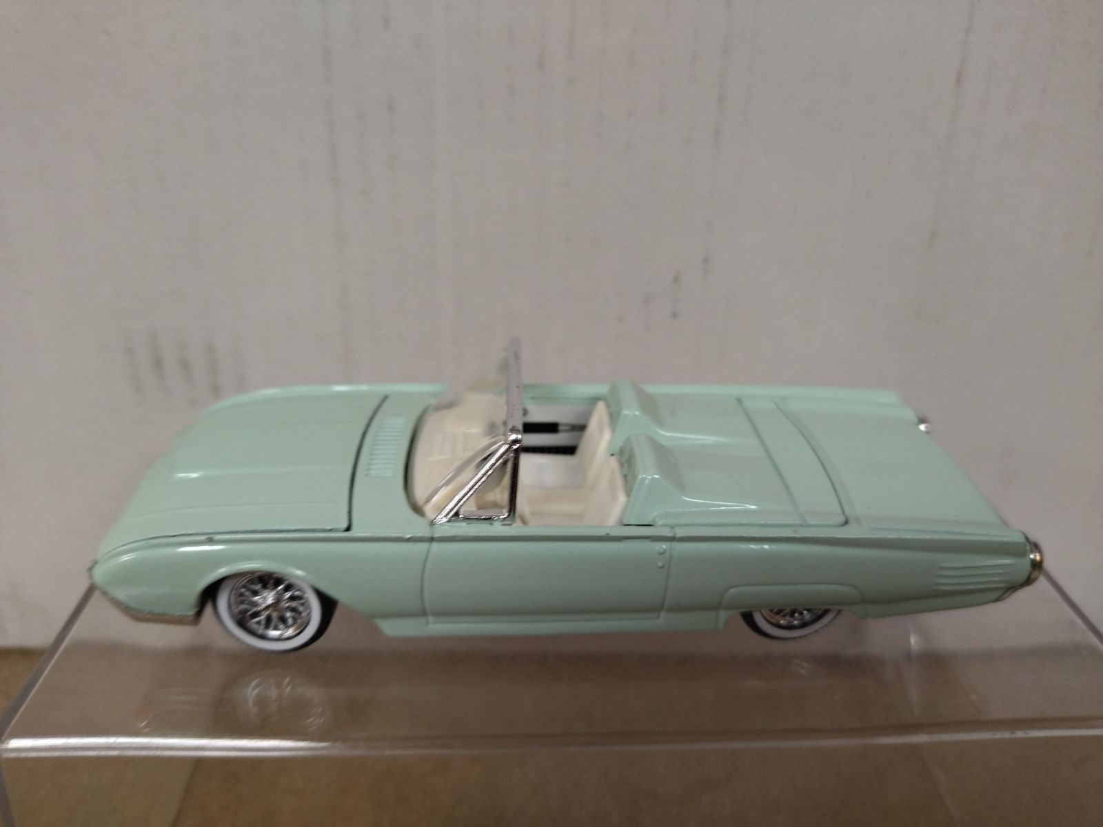 【フランス製】solido Ford Thunderbird 1961 ford-thunderbird-1961-