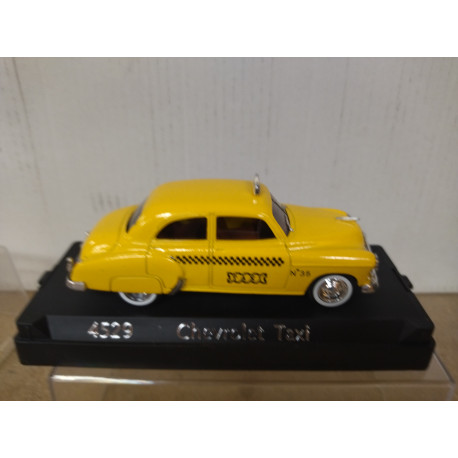 CHEVROLET SEDAN 1950 TAXI YELLOW CAB USA 1:43 SOLIDO 4509