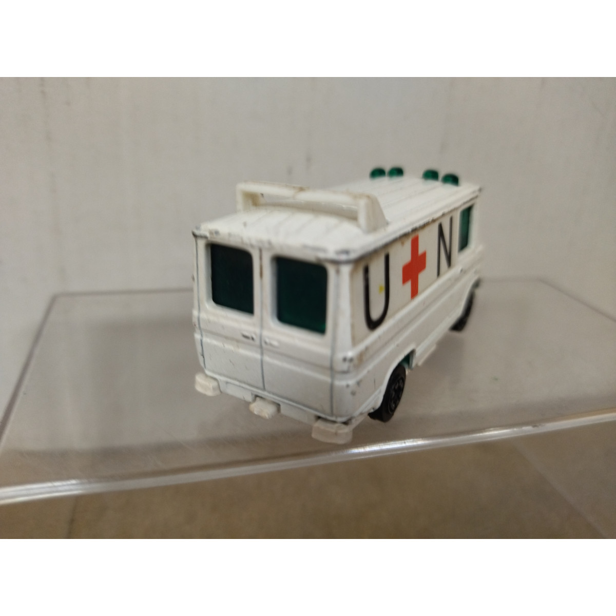 Miniature Guisval Mercedes Ambulance - Fourgon Blanc, échelle 1:37, Occasion
