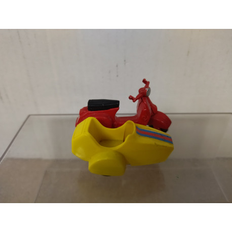 VESPA + SIDECAR MOTO/BIKE apx 1:64 GUISVAL NO BOX