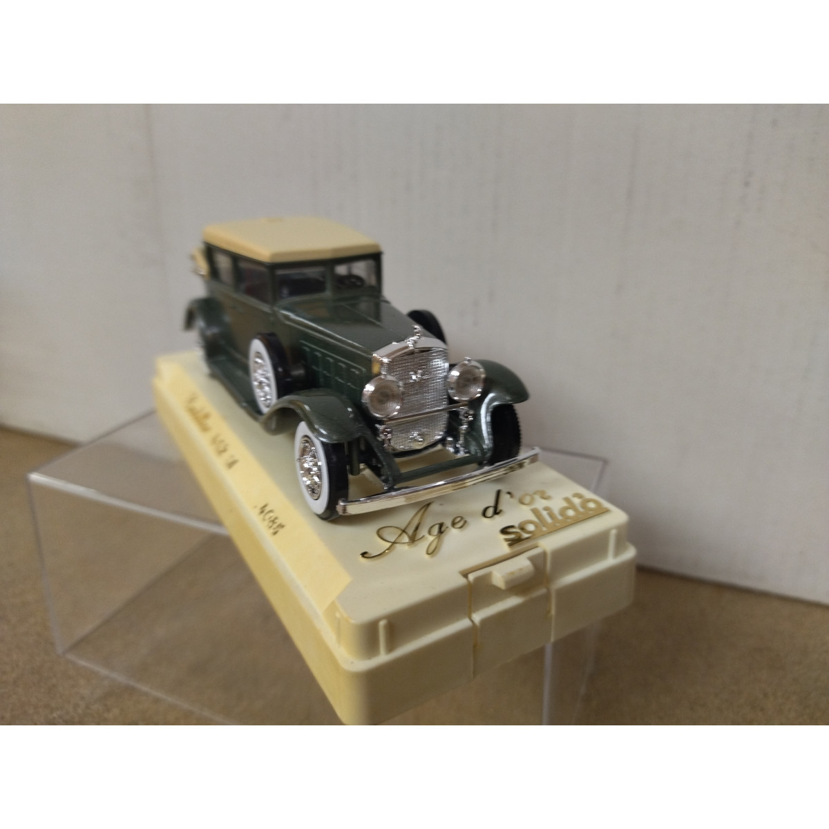 CADILLAC V16 452A 1931 GREEN/GREY 1:43 SOLIDO 4085 - BCN STOCK CARS