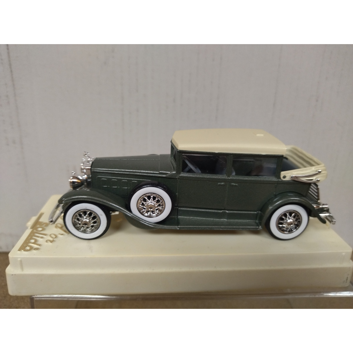 CADILLAC V16 452A 1931 GREEN/GREY 1:43 SOLIDO 4085 - BCN STOCK CARS