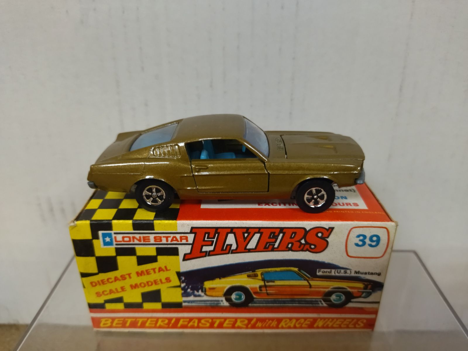 Lone Star Ford Mustang ミニカー FORD MUSTANG GT BROWN 1:64 LONE STAR FLYERS 39 - BCN STOCK CARS