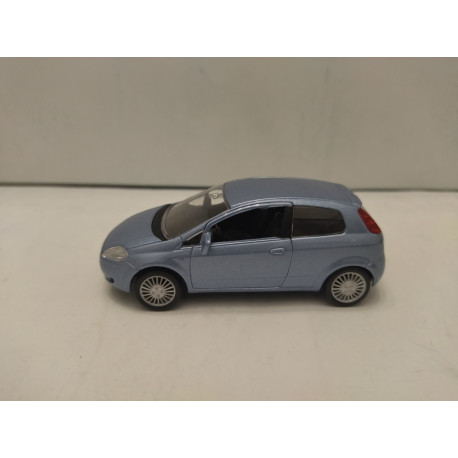 FIAT NUOVA PUNTO RED 1:43 DEALER NOREV