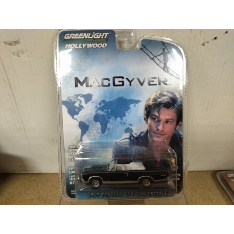 PONTIAC GTO 1067 CONVERTIBLE MACGYVER HOLLYWOOD 1:64 GREENLIGHT