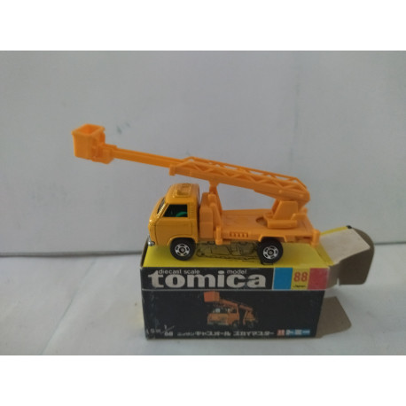 NISSAN CABALL SKYMASTER 1:88/apx 1:64 TOMICA 88 JAPAN VINTAGE BOX
