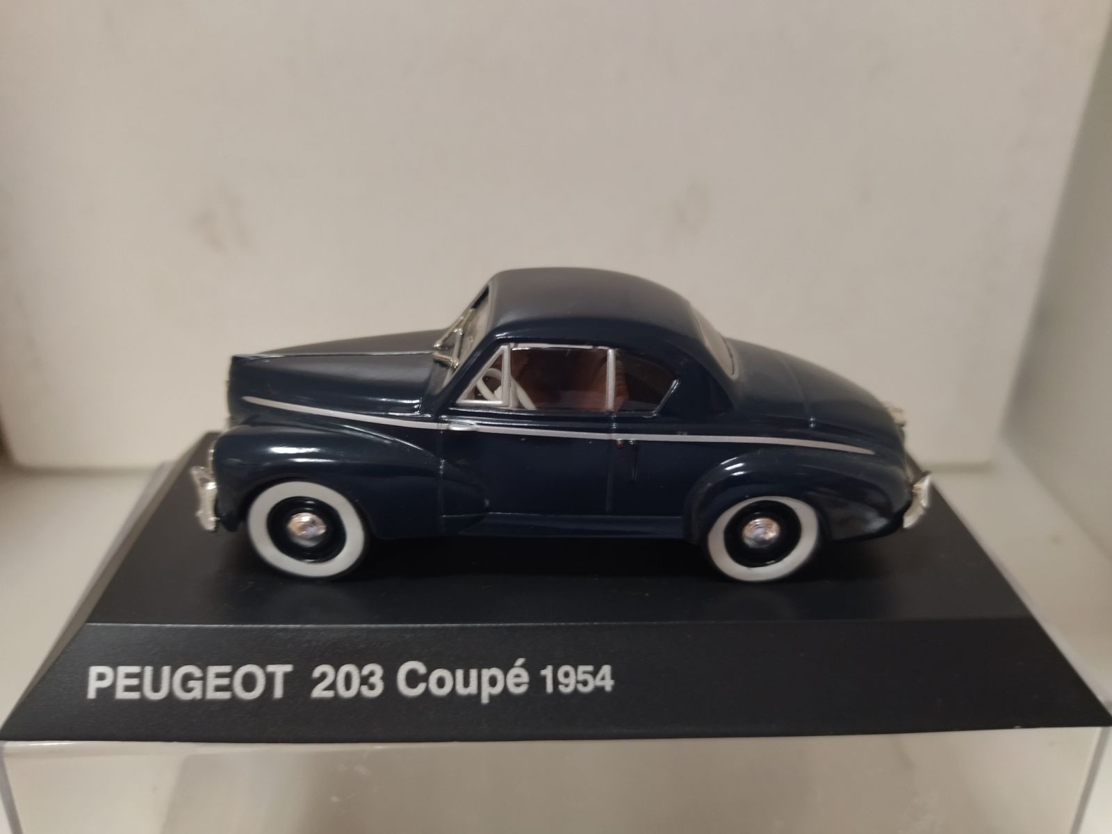 Miniature Peugeot 203 Norev – 1/43 – Gris Bleu #14 – Vintage 1960 – France