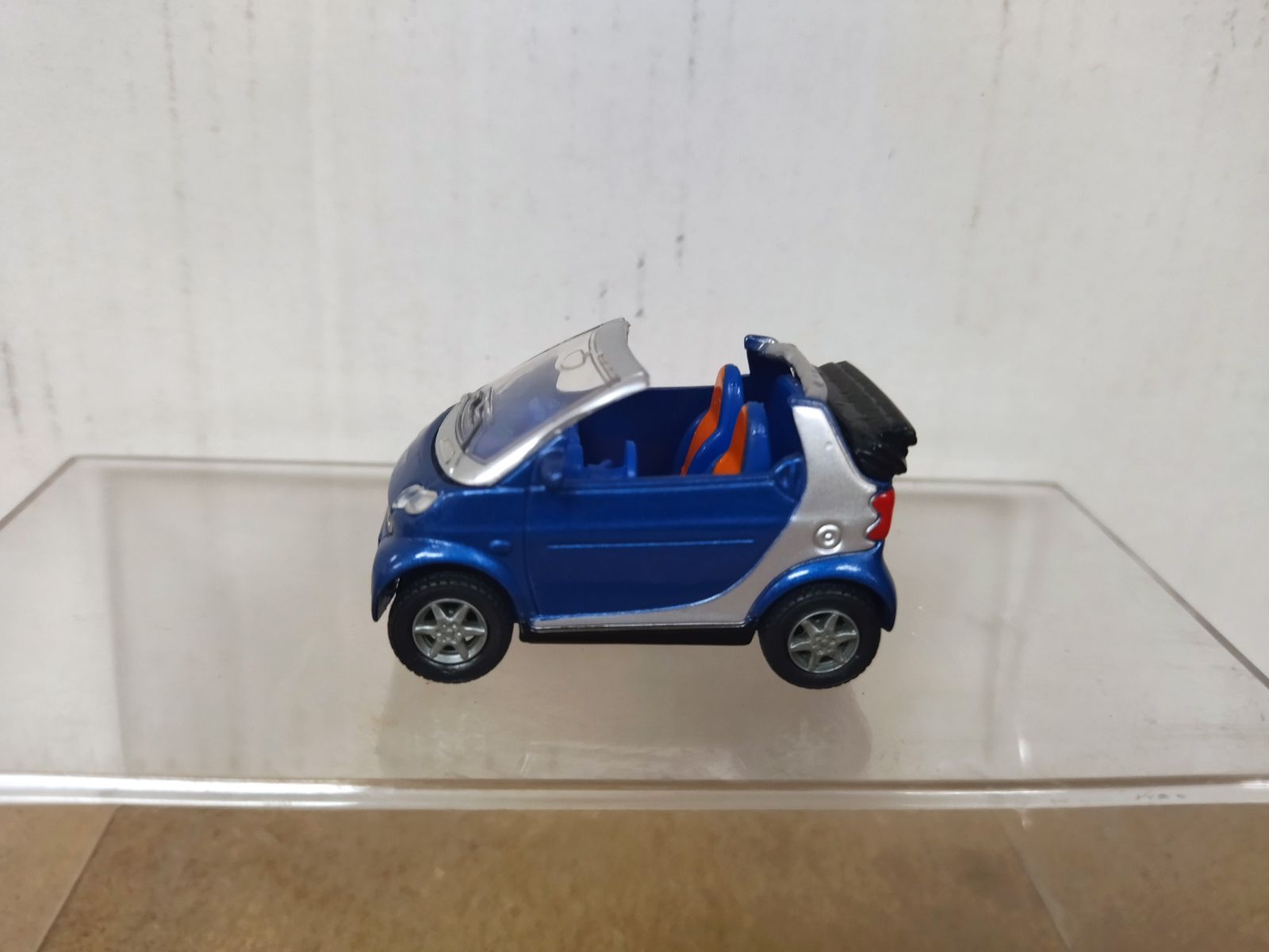 SMART FORTWO CABRIO BLUE 1:55/apx 1:64 SIKU 1042 NO BOX - BCN