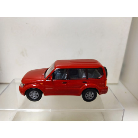 TOYOTA LAND CRUISER RED 1:43 GUISVAL NO BOX
