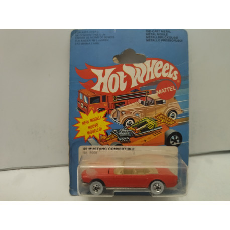 FORD MUSTANG 1965 CONVERTIBLE RED 1:64 HOT WHEELS 5908 VINTAGE