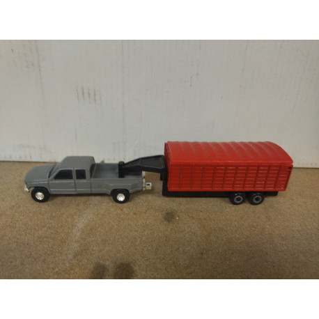 GMC DUALLY PICKUP + TRAILER FARM 1:64 ERTL NO BOX