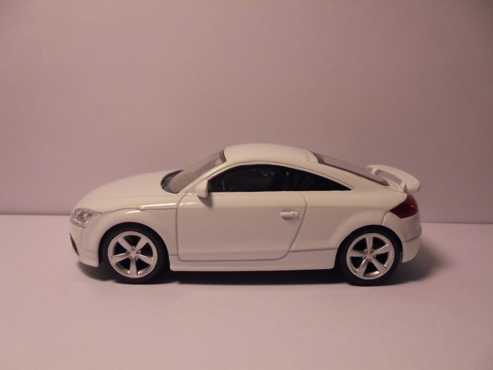 Audi Sport特注1/43 Audi TT RS Roadster AUDI TT RS WHITE 1:43 RMZ CITY - BCN STOCK CARS