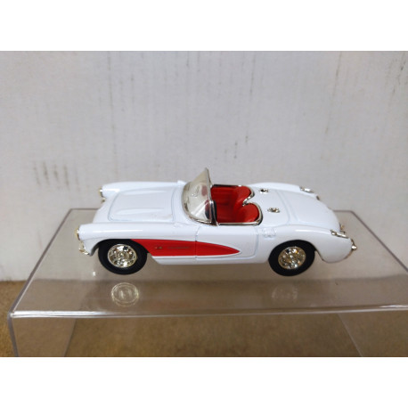 CHEVROLET CORVETTE C1 1957 CONVERTIBLE WHITE & RED 1:43 ROAD LEGENDS NO BOX